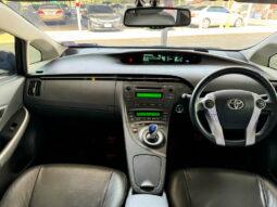 Toyota Prius Hybrid 1.8 ปี 2012 full